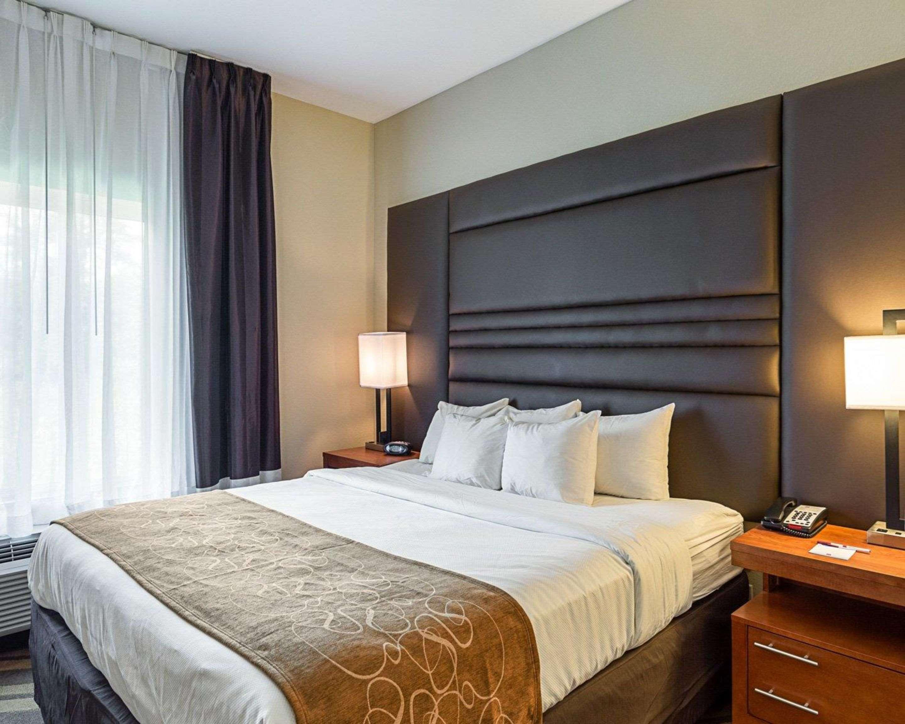 Comfort Suites Near Tanger Outlet Mall Gonzales Εξωτερικό φωτογραφία