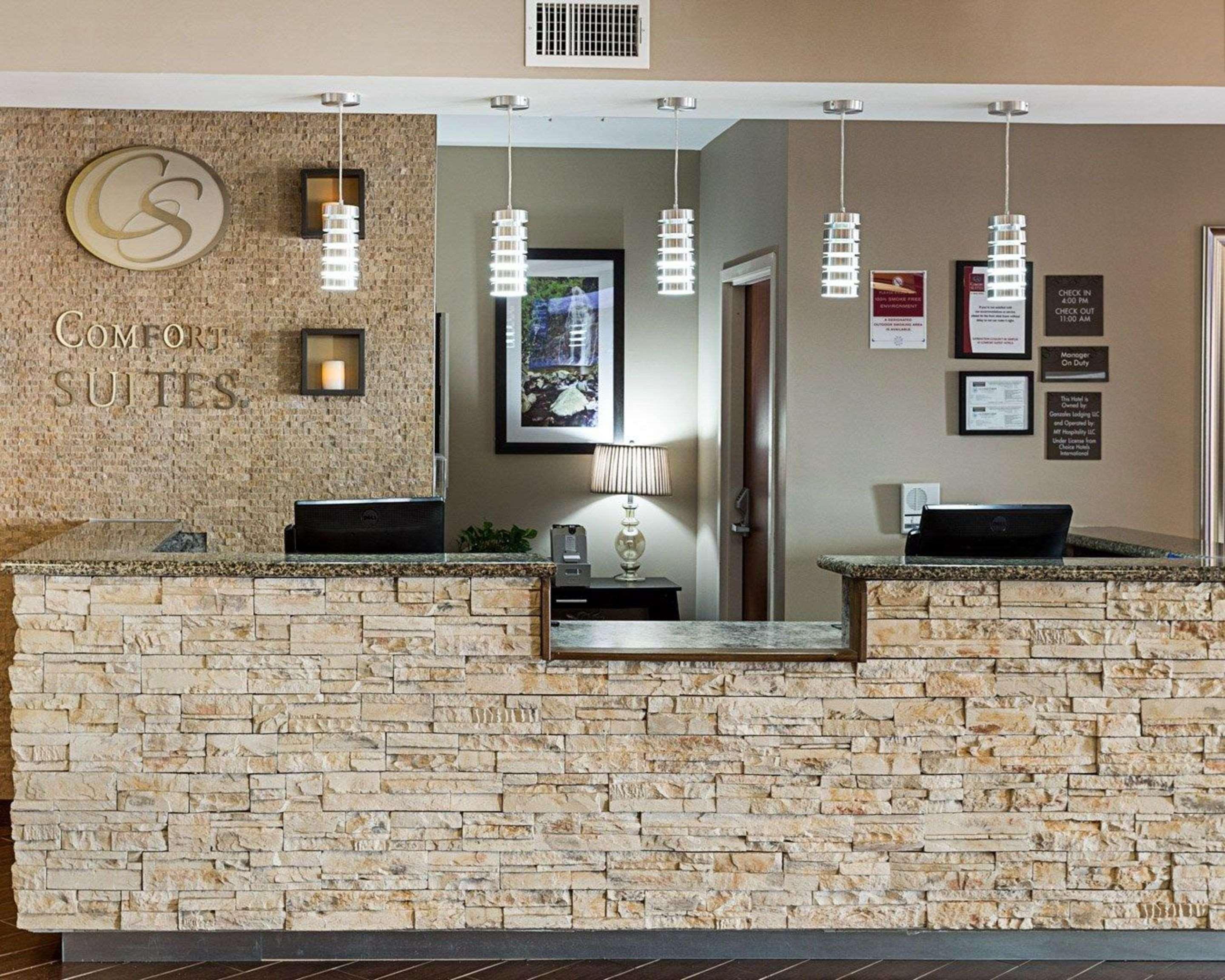 Comfort Suites Near Tanger Outlet Mall Gonzales Εξωτερικό φωτογραφία