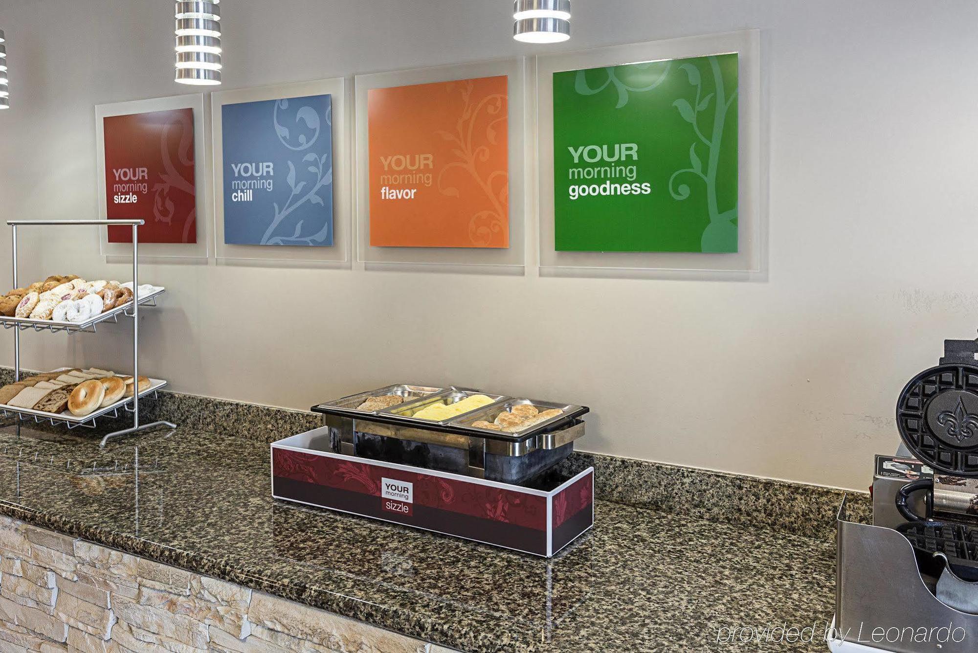 Comfort Suites Near Tanger Outlet Mall Gonzales Εξωτερικό φωτογραφία