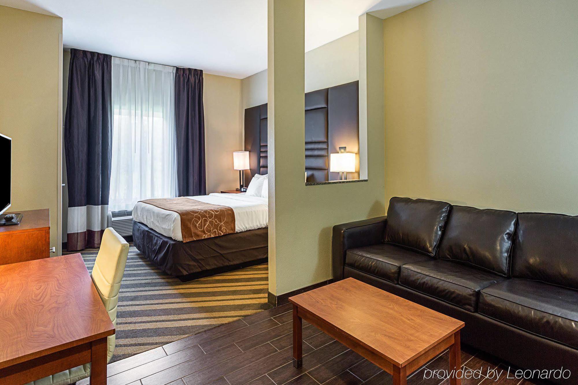 Comfort Suites Near Tanger Outlet Mall Gonzales Εξωτερικό φωτογραφία